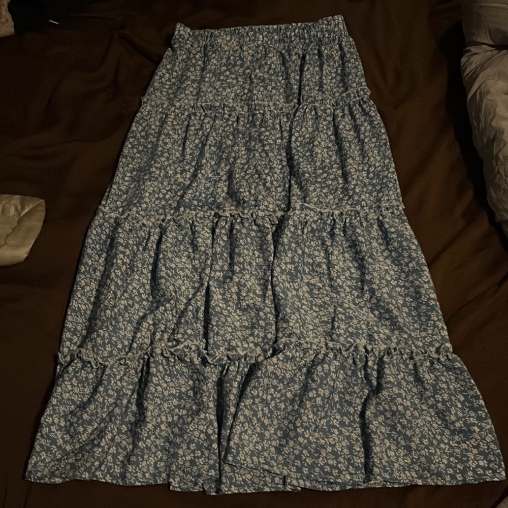 Baby blue ankle length flowy skirt, sinched waist
